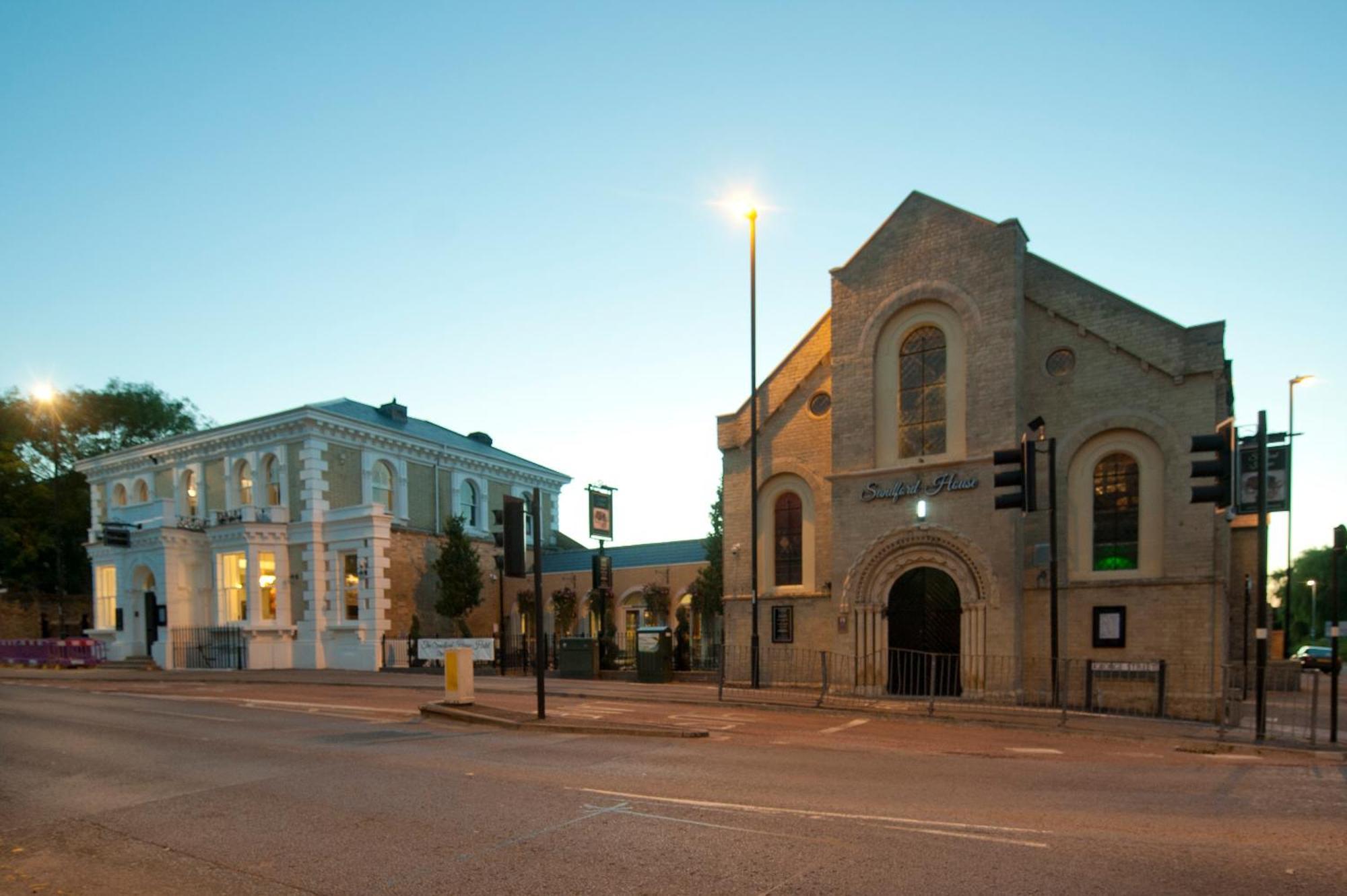 Sandford House Hotel Wetherspoon ฮันติงตัน ภายนอก รูปภาพ