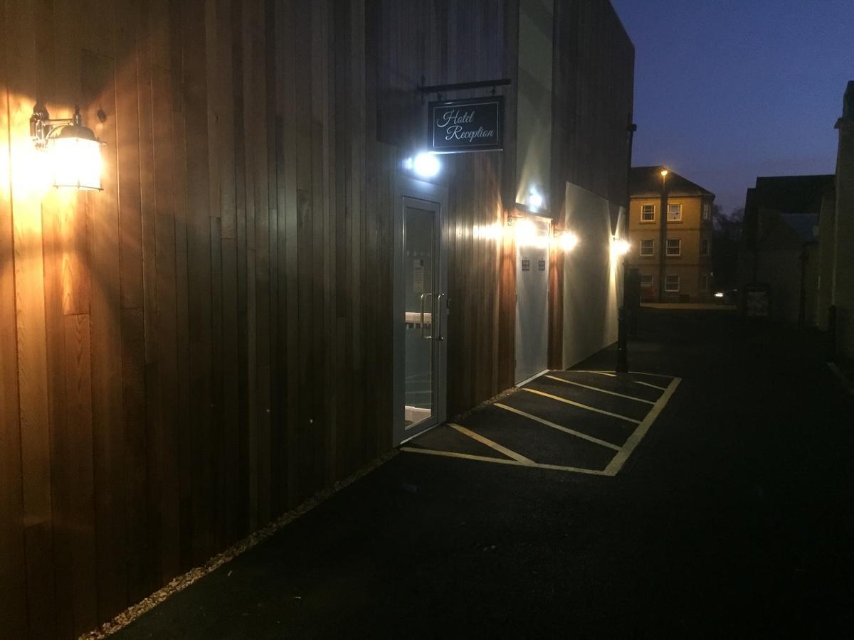 Sandford House Hotel Wetherspoon ฮันติงตัน ภายนอก รูปภาพ